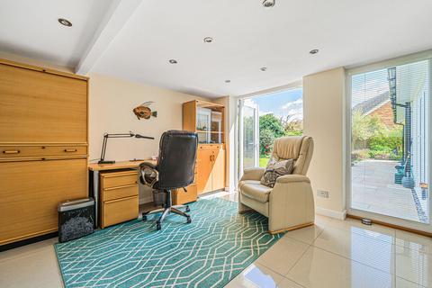28 Apple Grove, Bognor Regis, PO21 4NB