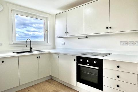2 bedroom flat to rent, Restalrig Gardens, Restalrig, Edinburgh, EH7