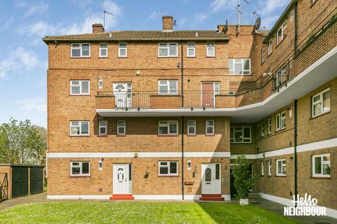 3 bedroom apartment to rent, Melody Road, London, SW18
