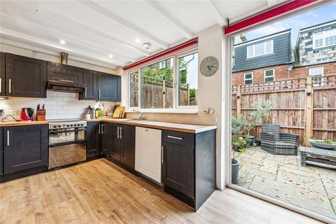 3 bedroom maisonette for sale, Kathleen Road, SW11