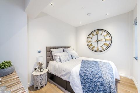 1 bedroom apartment for sale, Embassy Works, London SW8