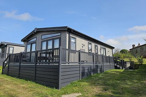2 bedroom holiday lodge for sale, Crowhurst Park, Telham Lane, Battle TN33