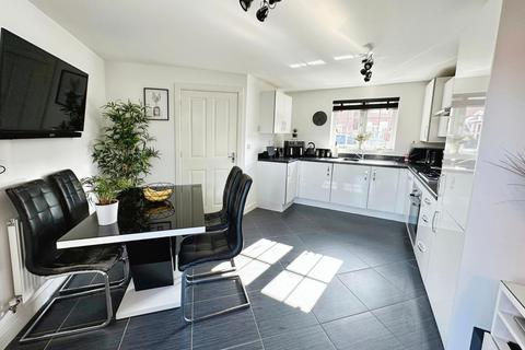 29 Alnwick Way, Grantham, NG31 8UJ