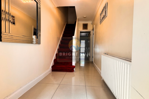 4 bedroom terraced house for sale, Southall UB1