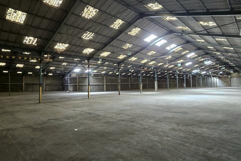 Industrial unit to rent, Warehouse 2B, Rippleside Commercial Estate, Ripple Road, Barking, IG11 0RJ