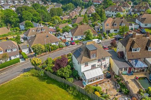 25 Ians Walk, Hythe, CT21 5TT