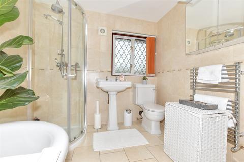25 Ians Walk, Hythe, CT21 5TT
