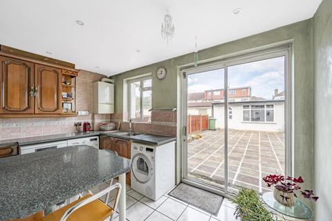 4 bedroom terraced house for sale, Kingsbury,  London,  NW9