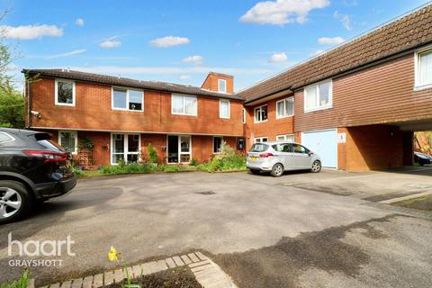 1 bedroom apartment for sale, Wey Hill, Haslemere