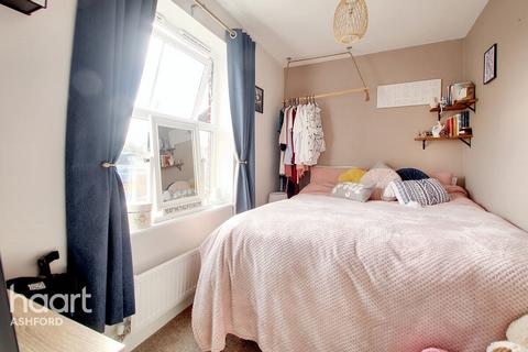 2 bedroom apartment for sale, Hurst Road, Ashford