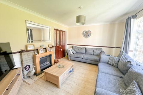 3 bedroom end of terrace house for sale, Strand Close, Meopham, Kent, DA13