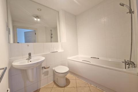 19, Venture Court Canal Road, Gravesend, DA12 2AT