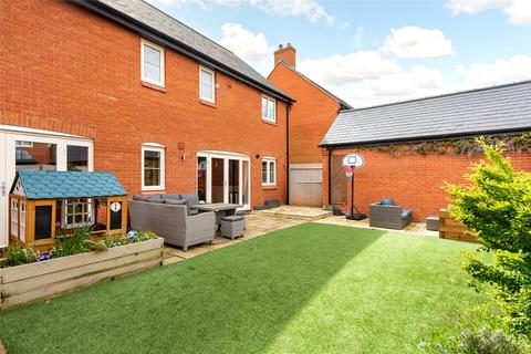 4 bedroom detached house for sale, Paddock View, Old Stratford, Milton Keynes, Northamptonshire, MK19