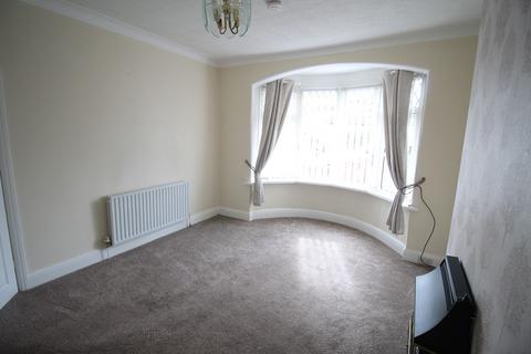 2 bedroom detached bungalow to rent, Selby Avenue, Blackpool FY4