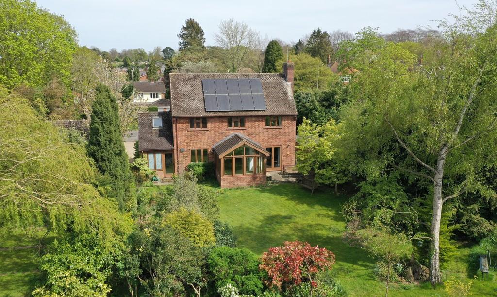 Bluebell Road, Norwich NR4 3 bed detached house for sale £595,000
