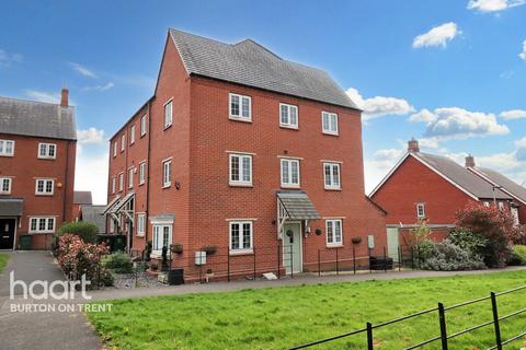 4 bedroom townhouse for sale, Salford Way, Church Gresley, Swadlincote