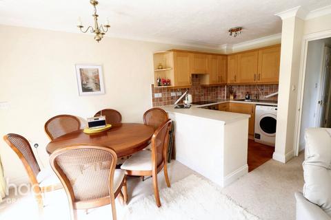 2 bedroom apartment for sale, Crossways Road, HINDHEAD