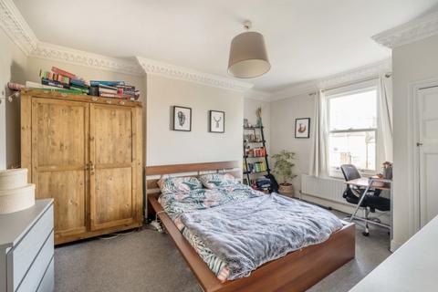 1 bedroom flat to rent, Gipsy Hill London SE19