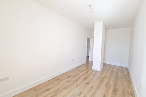 2 bedroom apartment to rent, Apex House, Burch Road, Northfleet, Gravesend, Kent, DA11 9FF