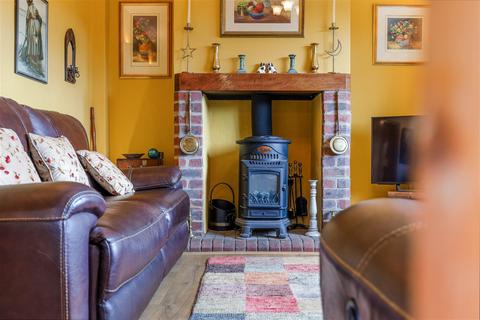1, Barrow Green Farm Cottages Haxted Road, Lingfield, RH7 6DE