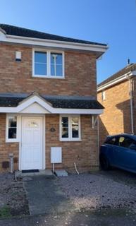 2 bedroom semi-detached house to rent, The Birches, March