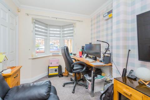 105 Ebbw Vale Road, Irthlingborough, Wellingborough, NN9 5YB