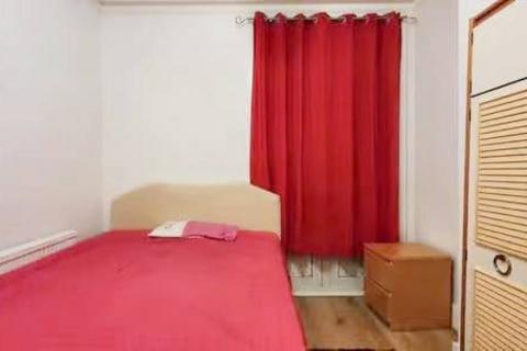 1 bedroom in a house share to rent, Aberdeen Road, Harrow HA3