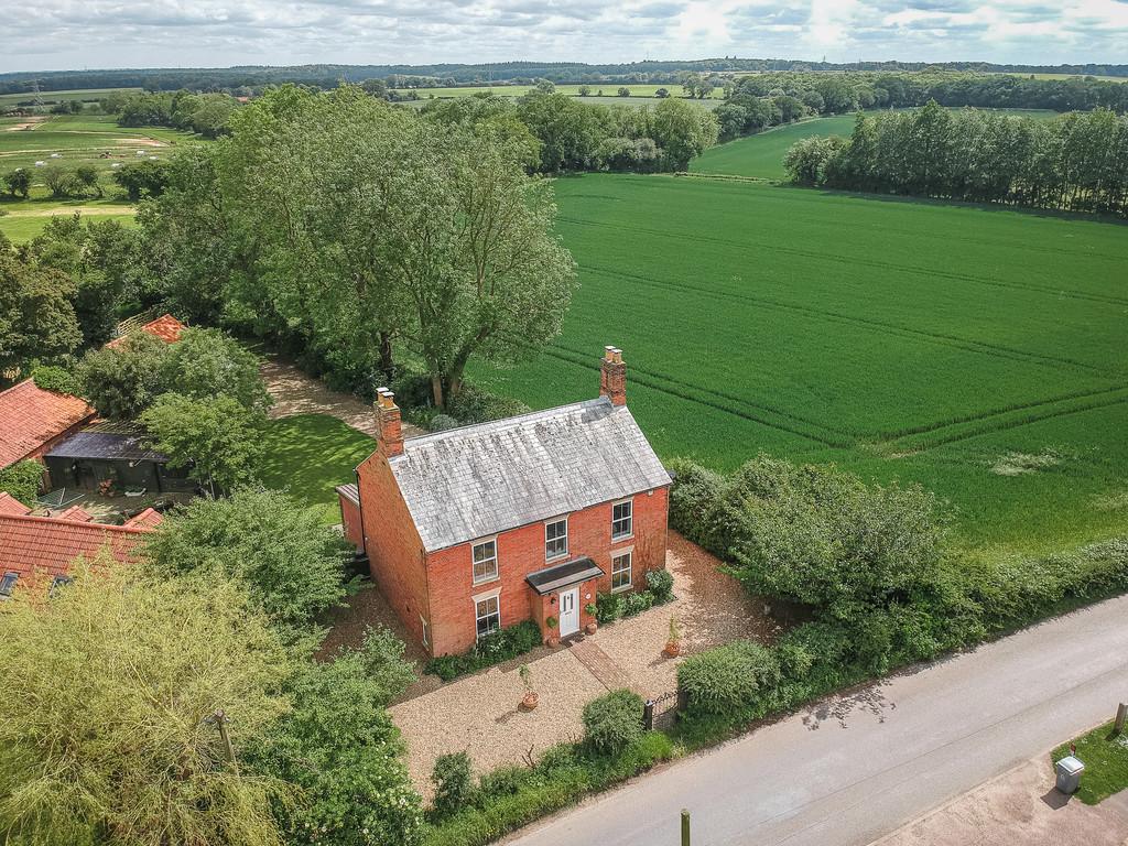 Weston Longville 4 bed detached house for sale £600,000