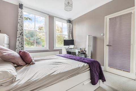 1 bedroom apartment to rent, Lavender Gardens Battersea SW11