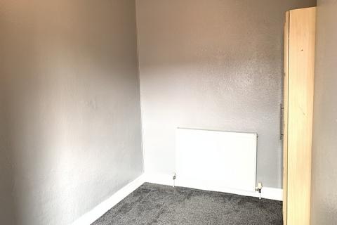 2 bedroom terraced house to rent, Crondall Street, Fallowfield