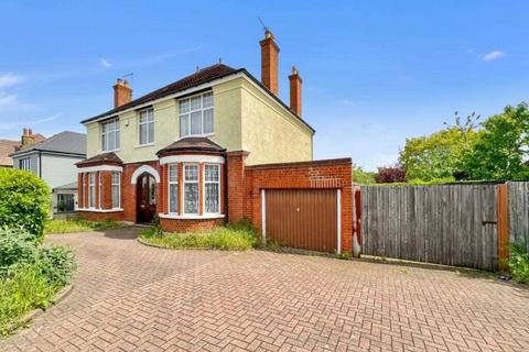 5 bedroom detached house for sale, Whitehill Road, Gravesend