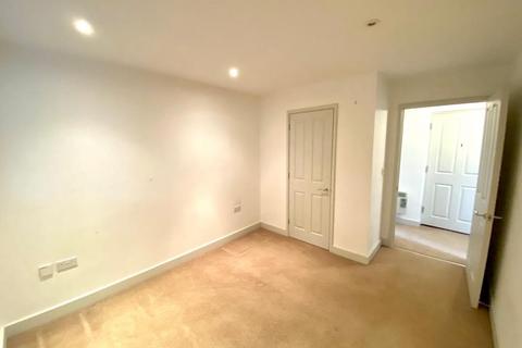 1 bedroom apartment for sale, Fire Fly Avenue, Swindon SN2