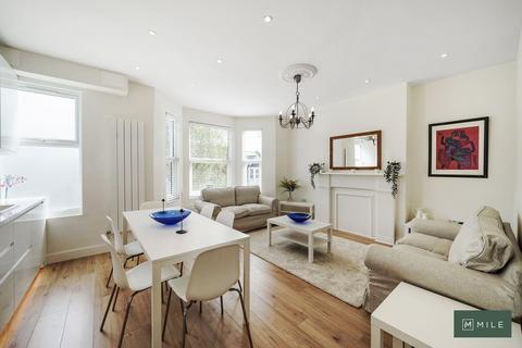 3 bedroom apartment to rent, Furness Road, London NW10