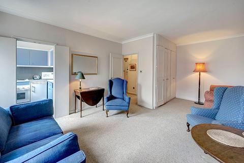 Studio for sale, Belgravia Court, 33 Ebury Street, London, SW1W