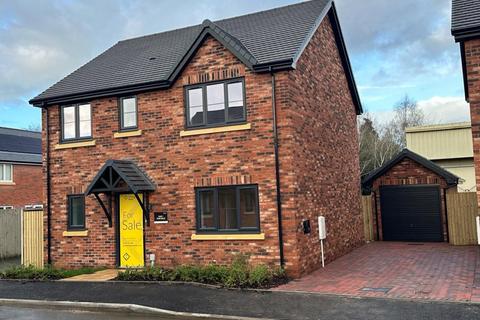 4 bedroom detached house to rent, Victory Avenue, Higher Heath, Whitchurch, Shropshire