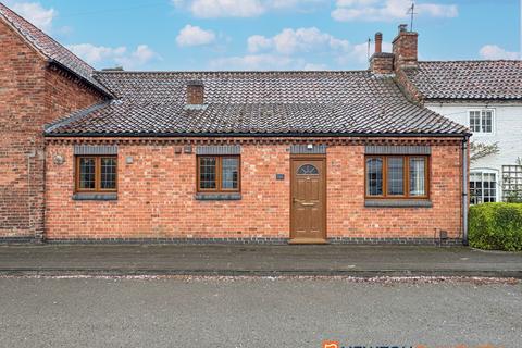2 bedroom cottage for sale, Main Street, Balderton NG24