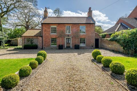 4 bedroom detached house for sale, Holt