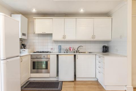 1 bedroom flat for sale, Manchester Road, London