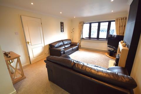 2 Aisby Drive, Rossington, Doncaster, DN11 0YY