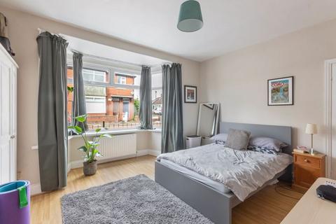 2 bedroom apartment for sale, Whitefield Terrace, Heaton, Newcastle Upon Tyne