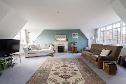 1 bedroom penthouse for sale, Goodwyns Place, Dorking