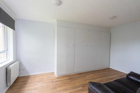 14 Bakers Way, Capel, Dorking, RH5 5JS