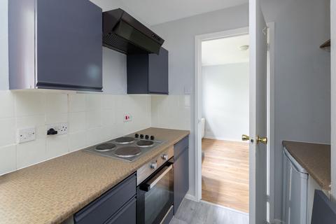 14 Bakers Way, Capel, Dorking, RH5 5JS