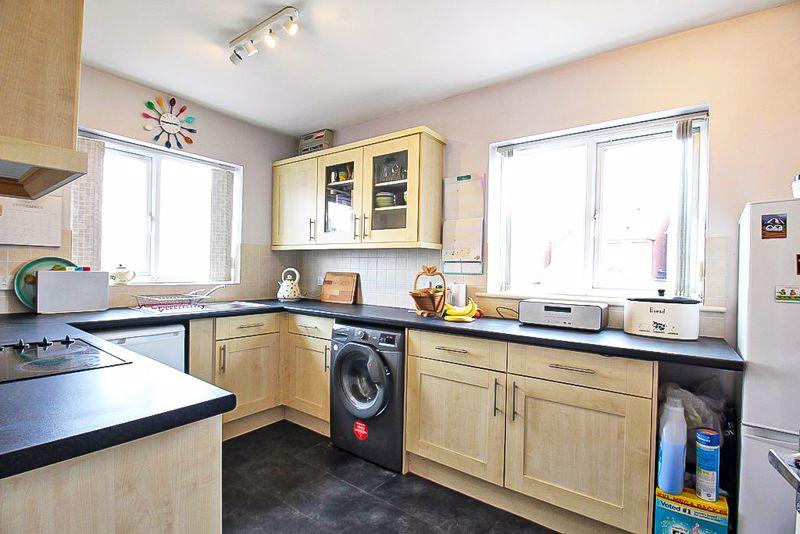 Dining kitchen