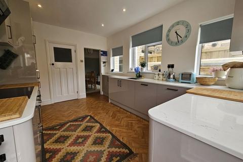 3 bedroom terraced house for sale, Chanters Road, Bideford