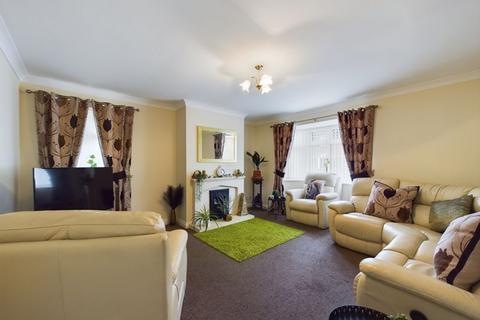 9 Meadow Drive, Burstwick, Hull, HU12 9FB