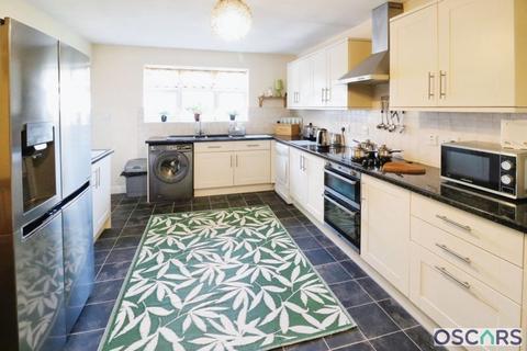 9 Meadow Drive, Burstwick, Hull, HU12 9FB