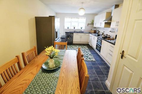 9 Meadow Drive, Burstwick, Hull, HU12 9FB