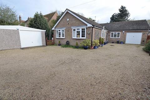 4 bedroom detached bungalow for sale, Durley, Granary Row, Tattershall