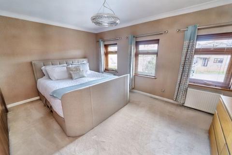 33 Blantyre Gardens, Cumbernauld, Glasgow, G68 9NJ